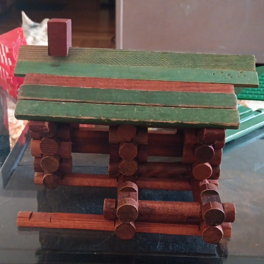 LINCOLN LOGS TRAIN STATION OFFICE